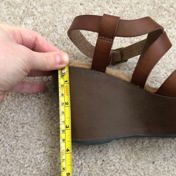 POP Wedge Sandals - Picture 6 of 6